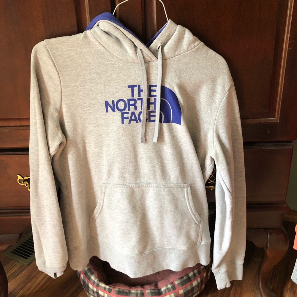 North face/Under Armor Sweatshirts